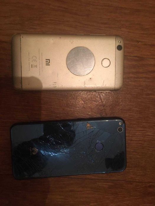 Телефоны на запчасти.