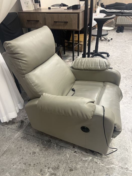 Продам реклайнер рабочий