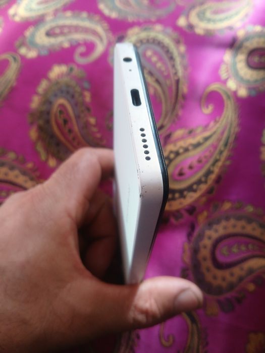 Тесно спарк 10 про 10 кун кафолати билан ишлаши жуда зур