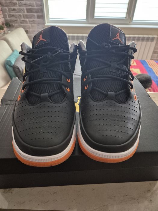 Jordan Max Aura 5