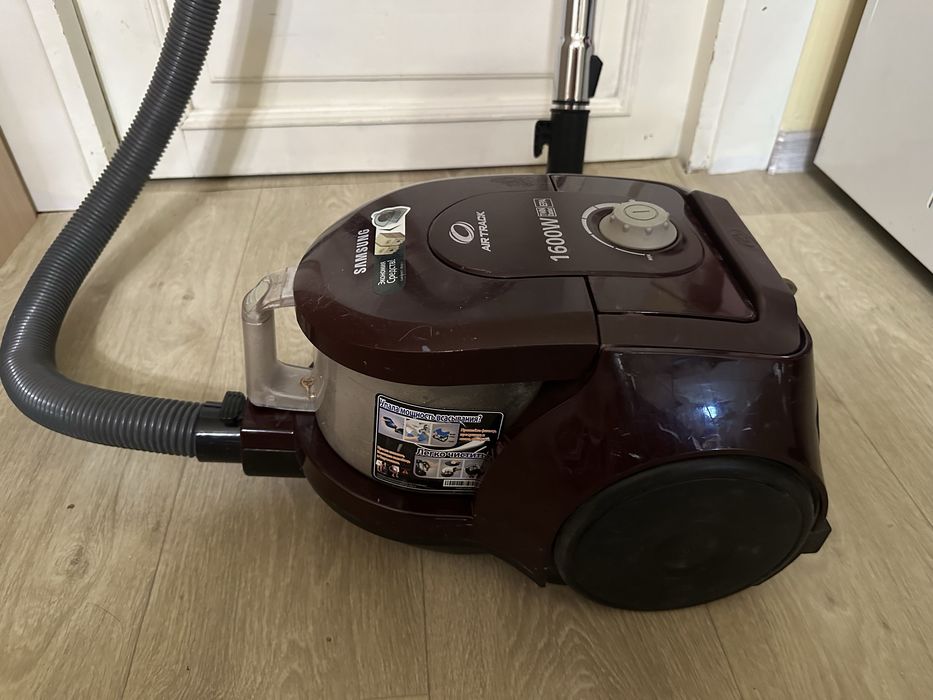 Пылесос Samsung рабочий б/у
