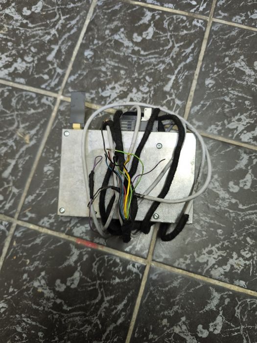 Блутут модул с инсталация за Ауди А4 Б7