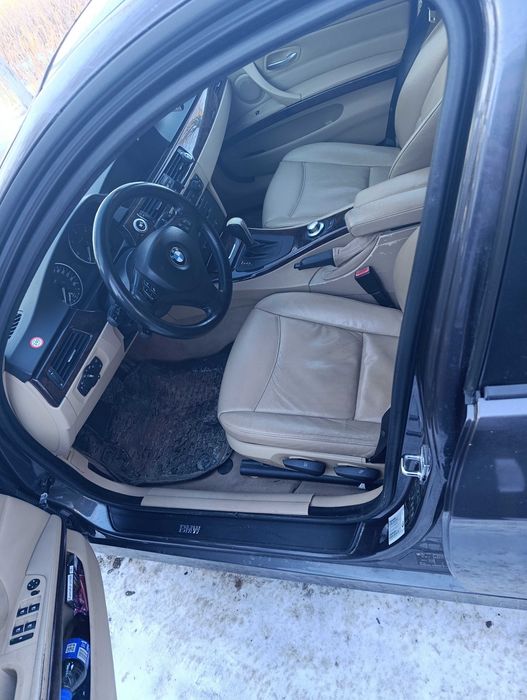 Vând BMW e90 automat