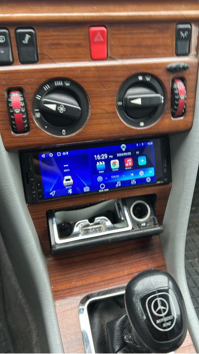 Mercedes benz 230e