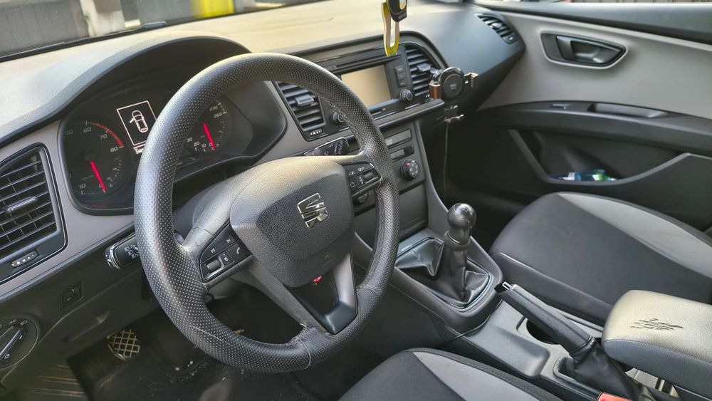 Seat Leon 2013 benzină, 6.031 € — imagine 4