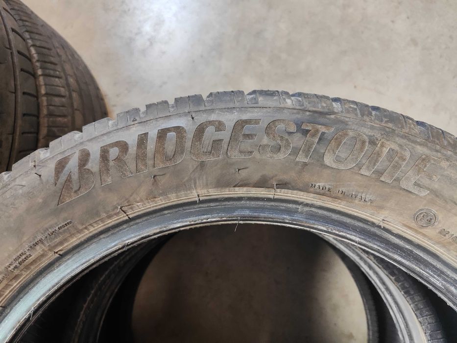 2бр.зимни гуми 215/55/18 Bridgestone