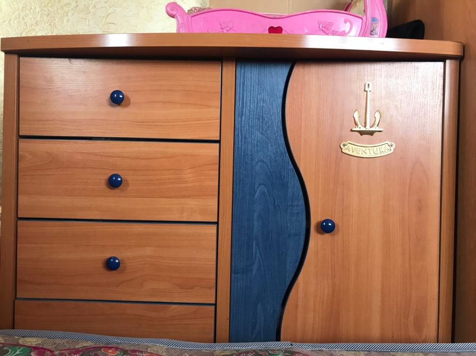 Стенка "Юниор"..