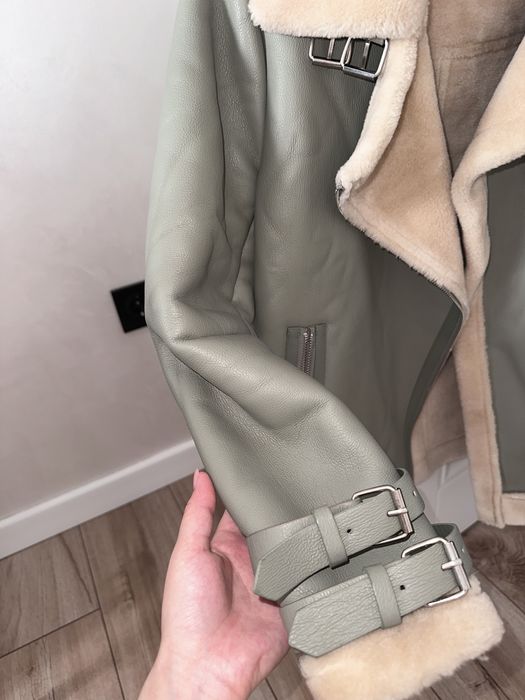 Дубленка, практически новый