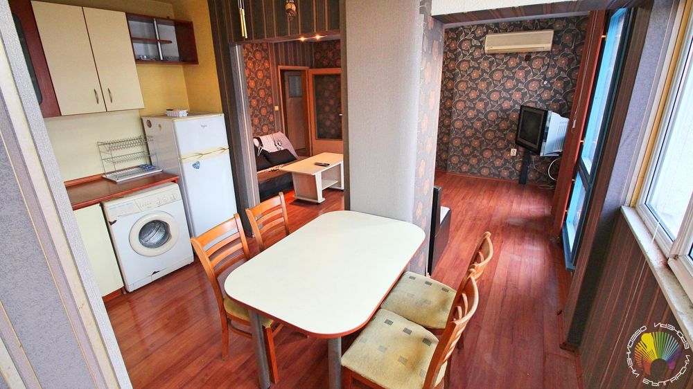 Дава се под наем Двустаен апартамент в Бургас, Зорница - 68 кв.м за 331.5 € - Снимка #2