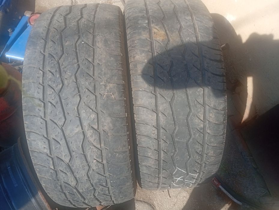Продам две покрышки 275/55 r20.