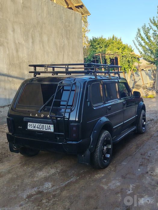 Лада Нива 2131 внедорожник