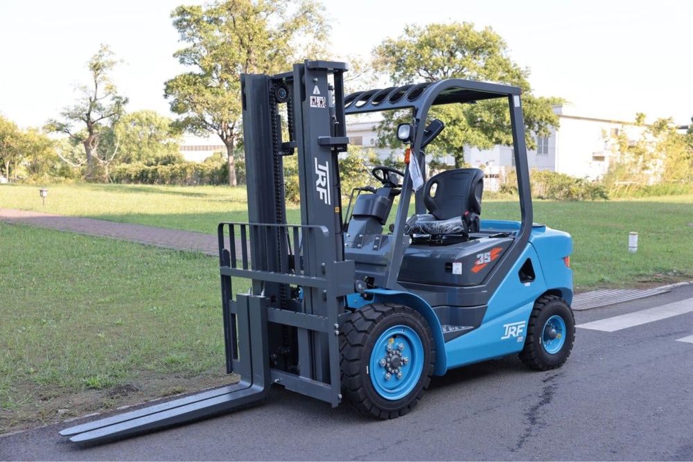 Вилочный погрузчик 3тонн