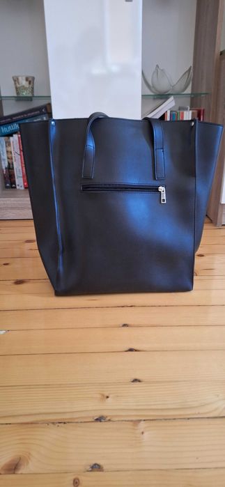 Актуална обемна чанта