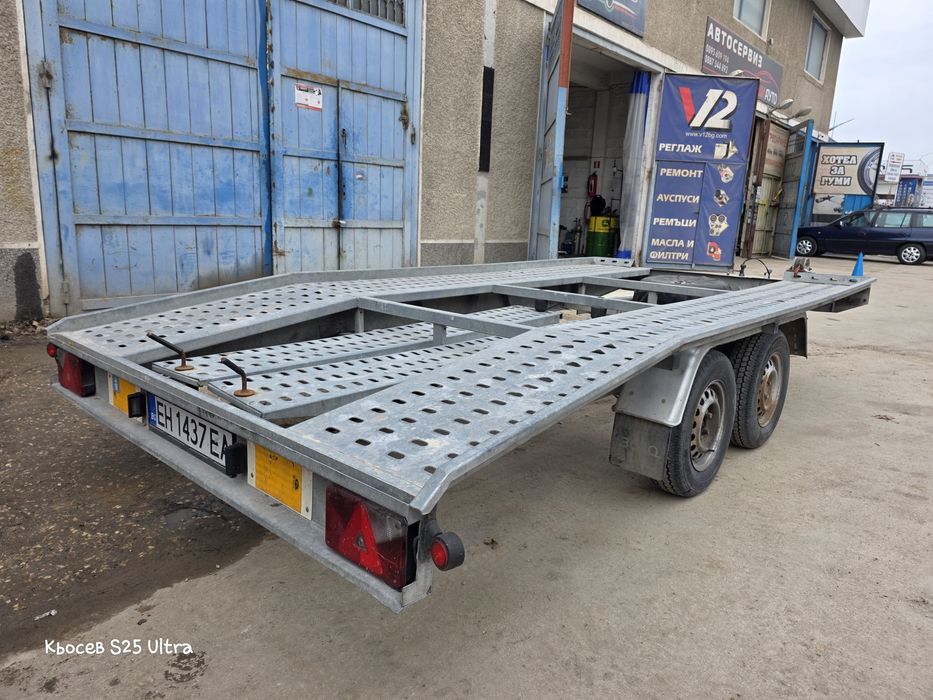 Платформа за автомоболи