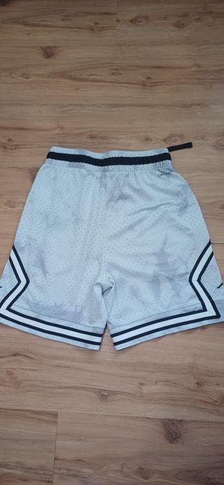 Jordan mesh shorts сиви