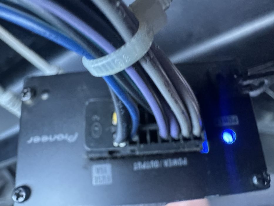 Усилвател Pioneer GM-D1004