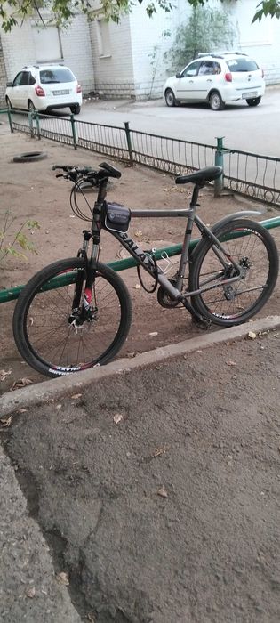 Продам велосипед колёса 26