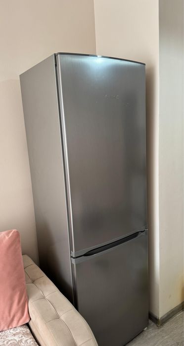 Срочно! Продам холодильник Bosch