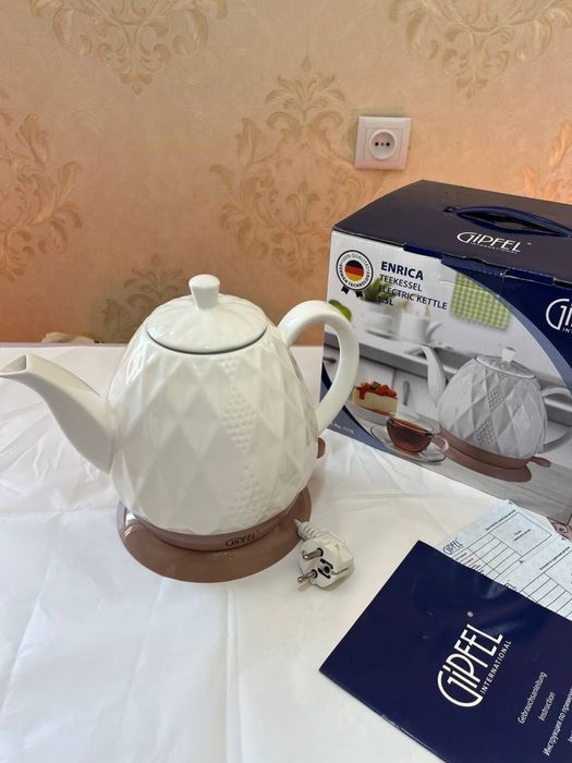 Чайник электрический Gipfel