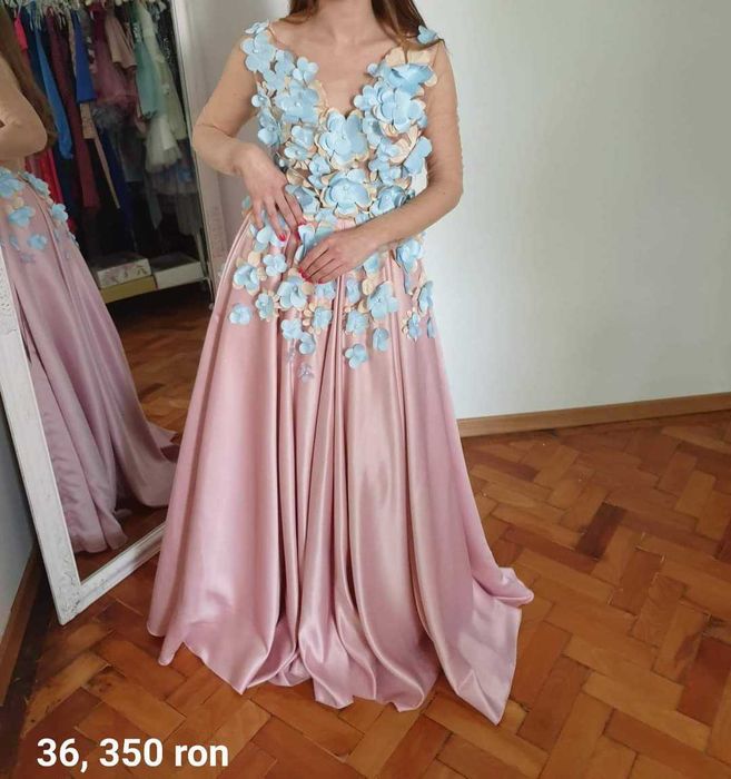 Vand rochii de ocazie