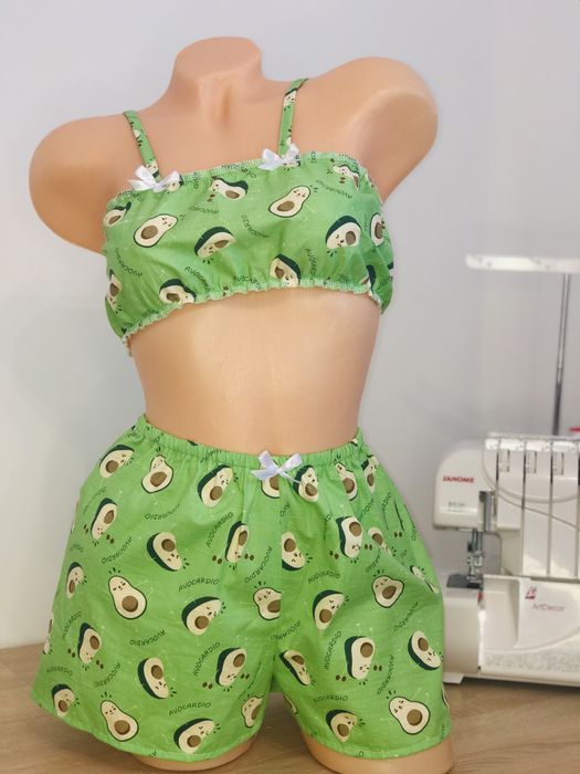 Двойка. 42размер. Топик пен шортик