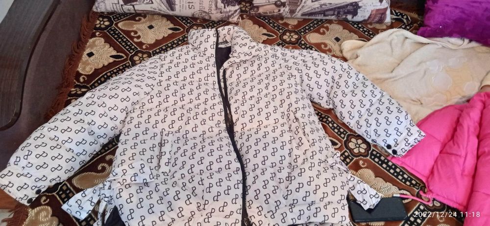 Продается куртка демисезонная