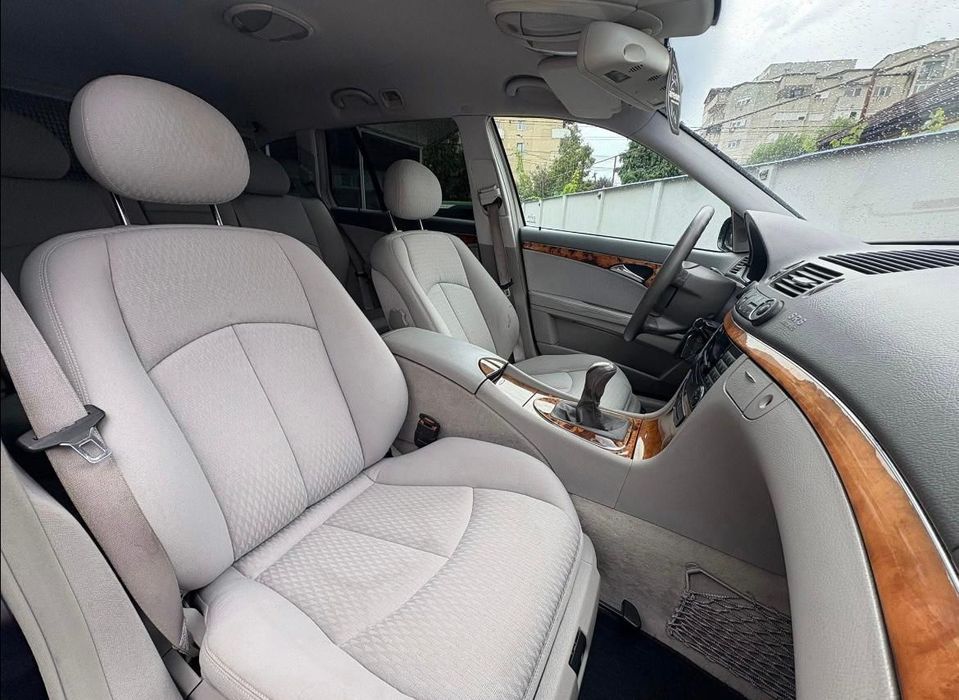 Vând Mercedes w211