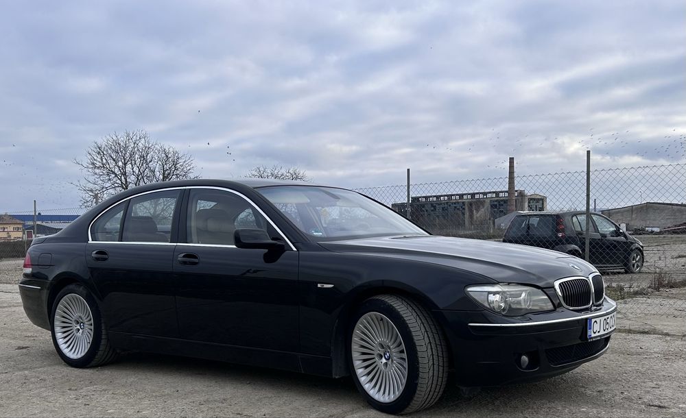BMW 745D V8 4.400 cmc 330 cp