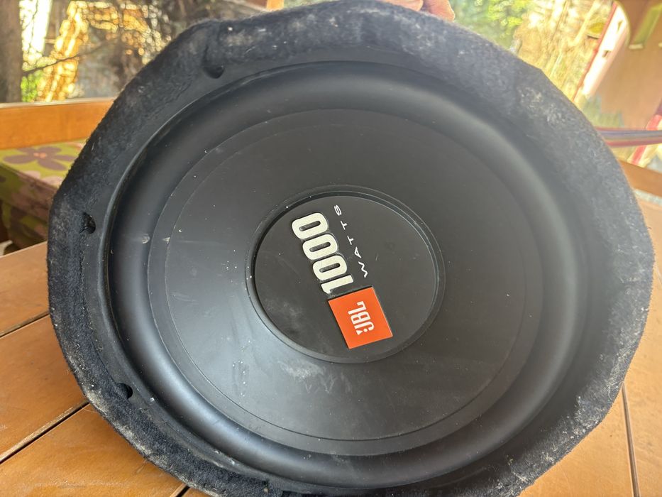 Subwoofer jbl 1000w + statie funcționează perfect