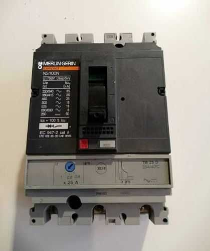 intrerupator trifazic 100A