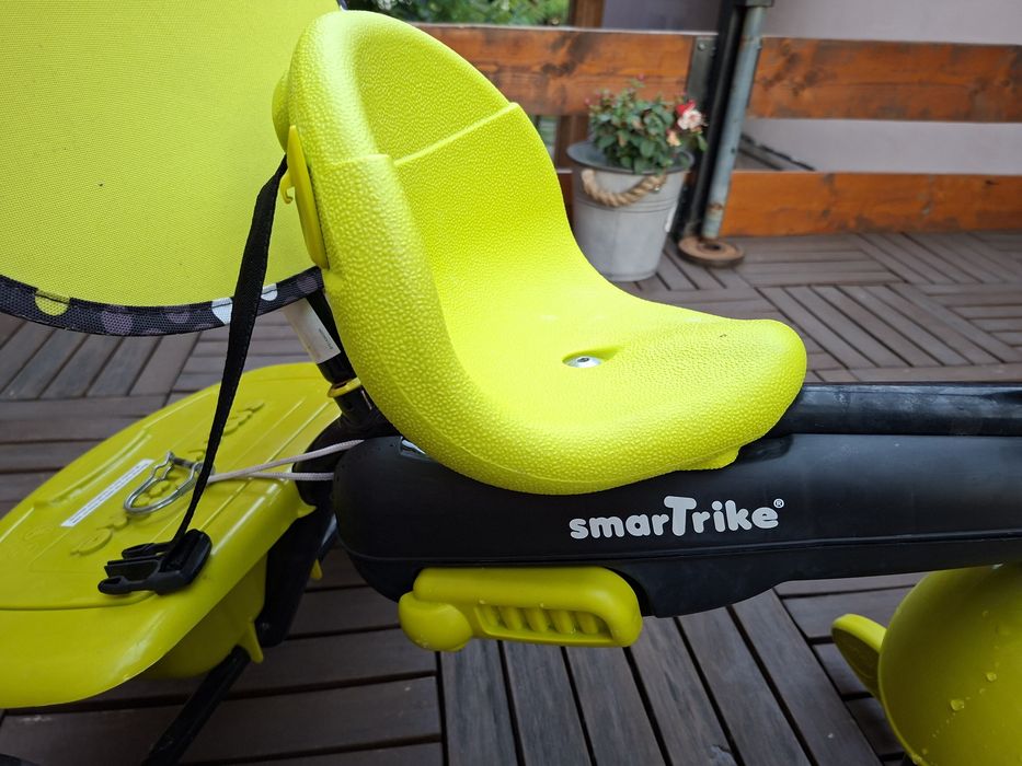 Tricicleta smarTrike