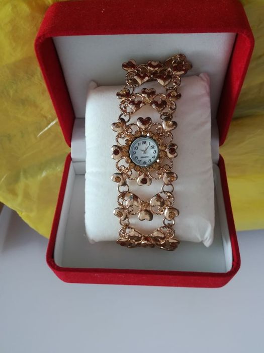 часы  женские сувенирные