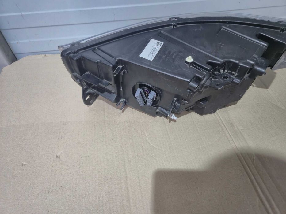 Far Dreapta Full Led Volvo XC40 Dupa 2018 cod 31655636