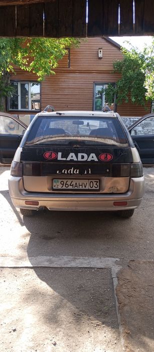 Продам машину ваз 2111