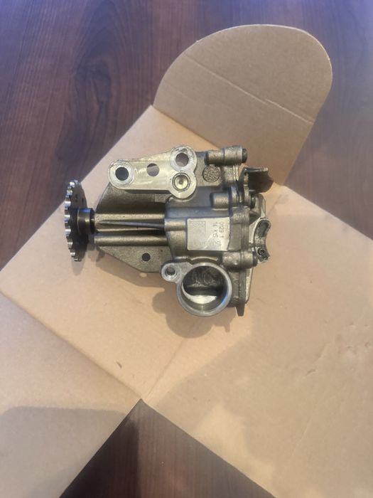 Pompa ulei Renault mot 23 euro 6 150 cp