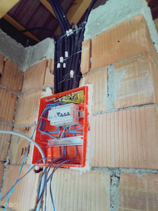 Electrician Calificat la dispozitia dumneavoastra