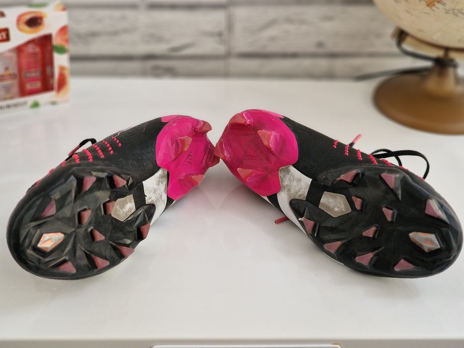 Vând/schimb ghete fotbal Adidas Predator Accuracy.3 Pro, mărimea  42,5