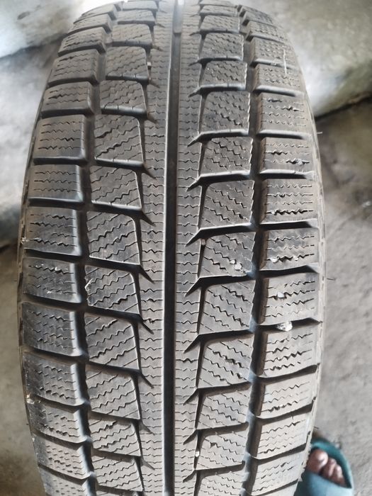 Продам Зимние шины