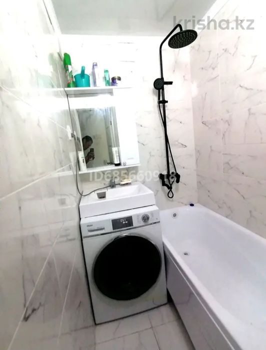 продам 4 х комнатный квартира.