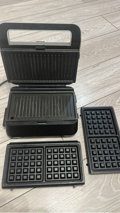 Продам грильн цу вафельницу за 10 тыс тенге  в хорошем состояний
