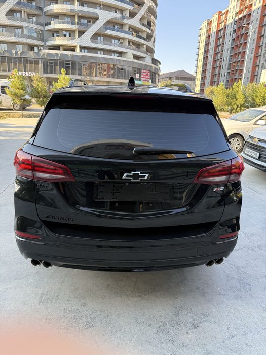 Chevrolet Equinox RS, максимальная комплектация.