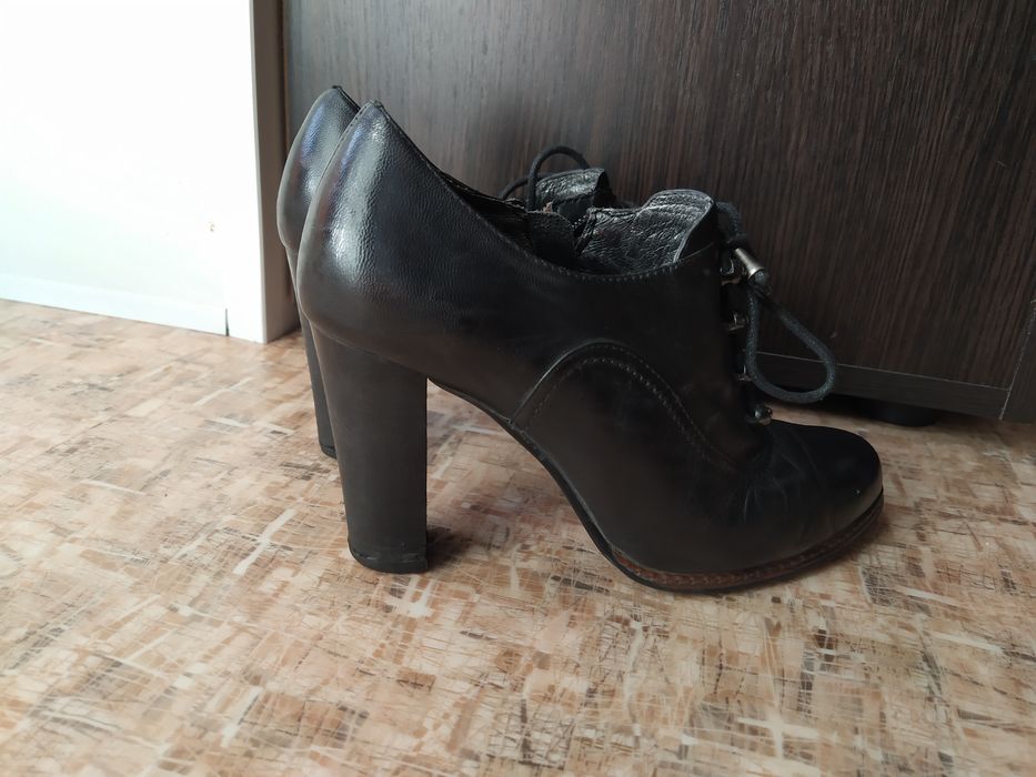 Кожаные ботильоны