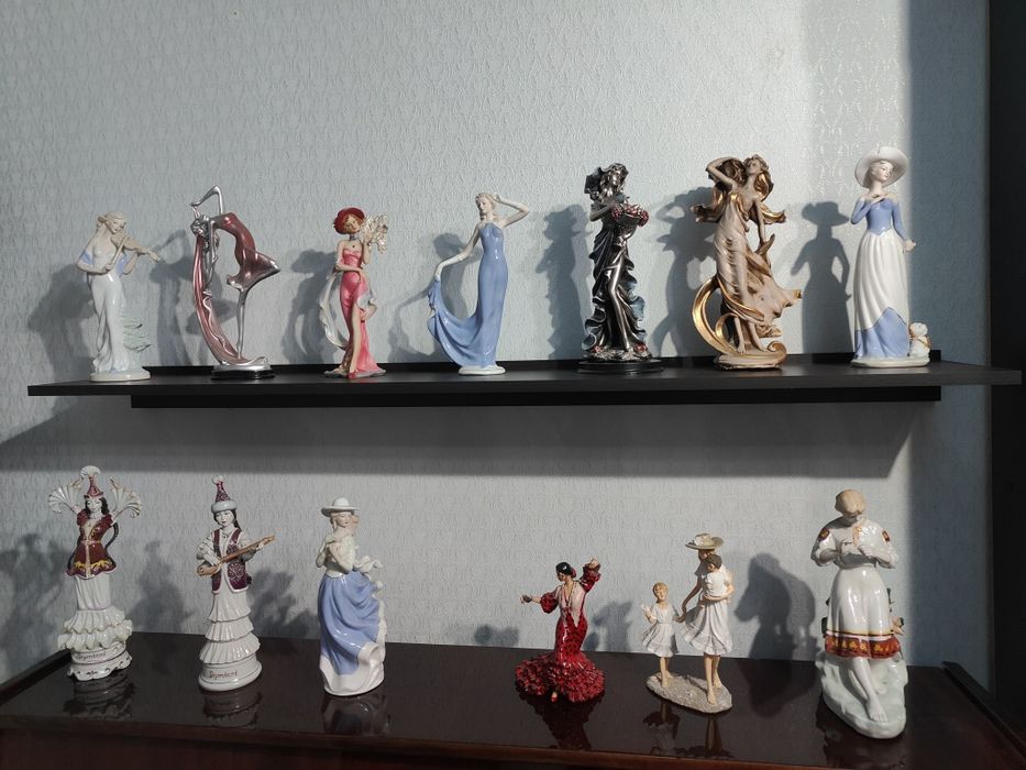 Картины переливающиеся , статуэткии