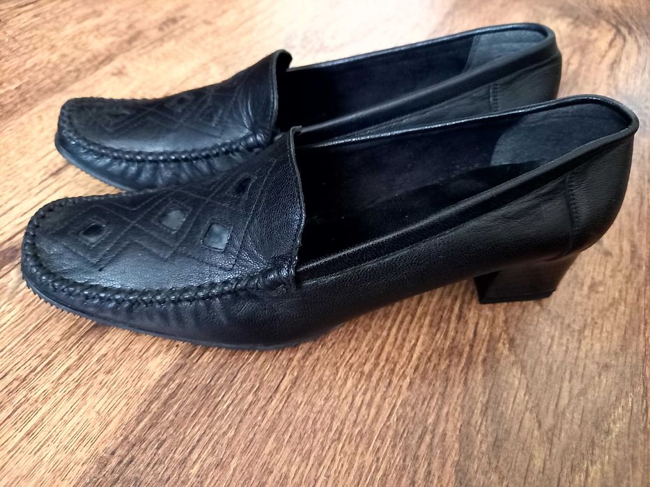 Дамски кожени обувки №39