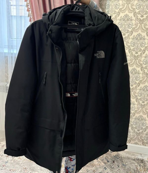 продам куртку новую