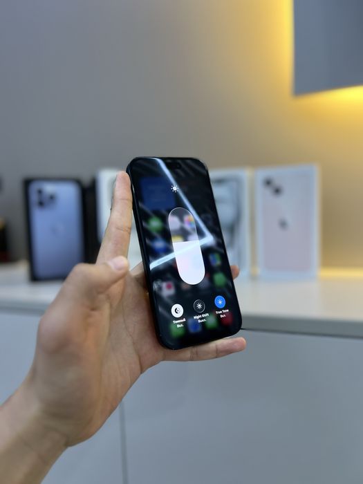 Айфон 15 черныйй