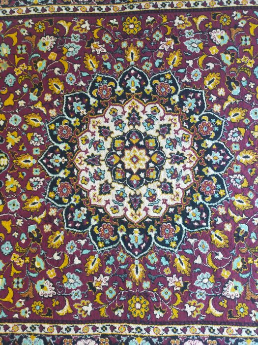 Ковёр советский с красивыми узорами