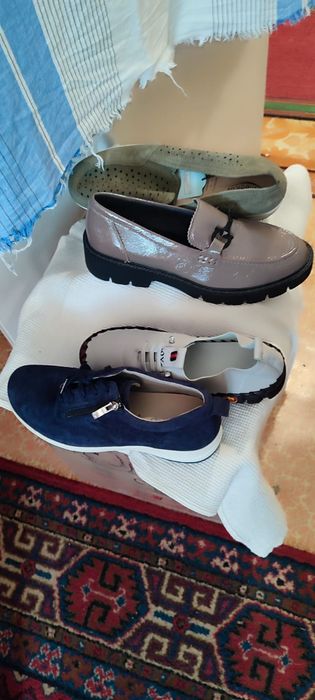 Посуда ,  статуэтки и разная мелочь