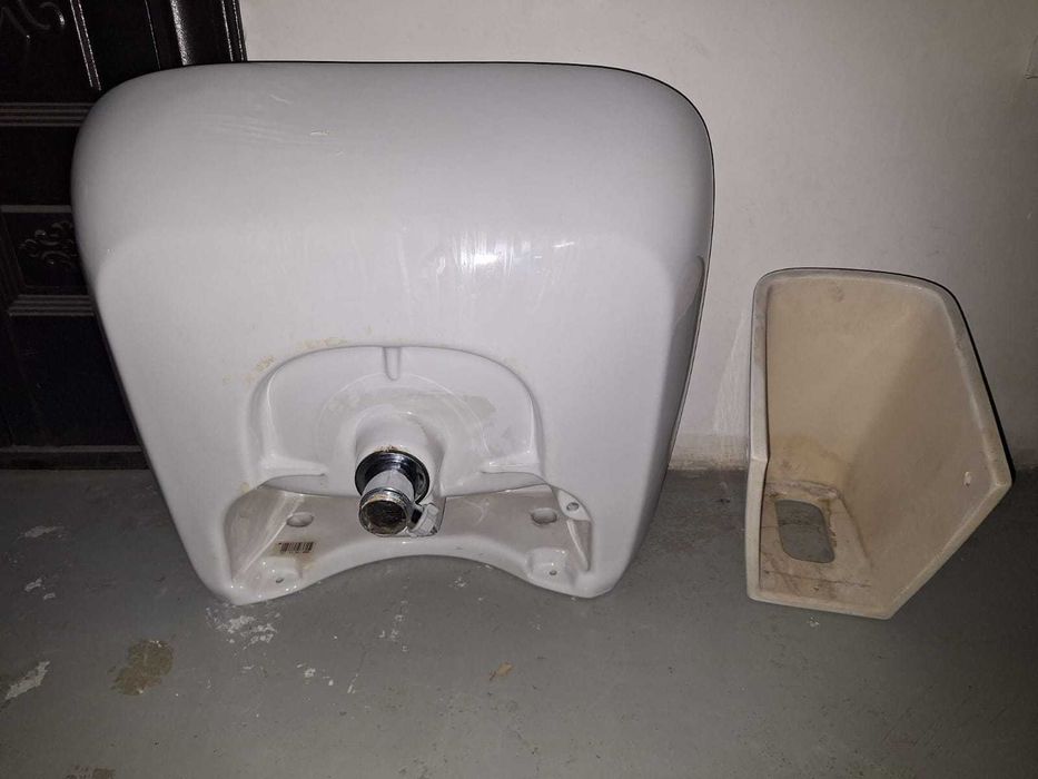 Раковина для ванной команы