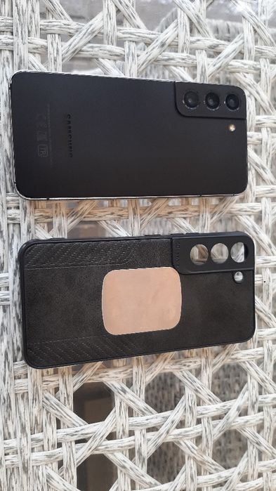 Самсунг S22 256г